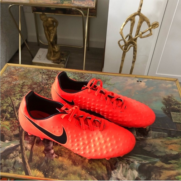 Nike Magista Opus ll Outdoor Soccer Shoes - Picture 2 of 5